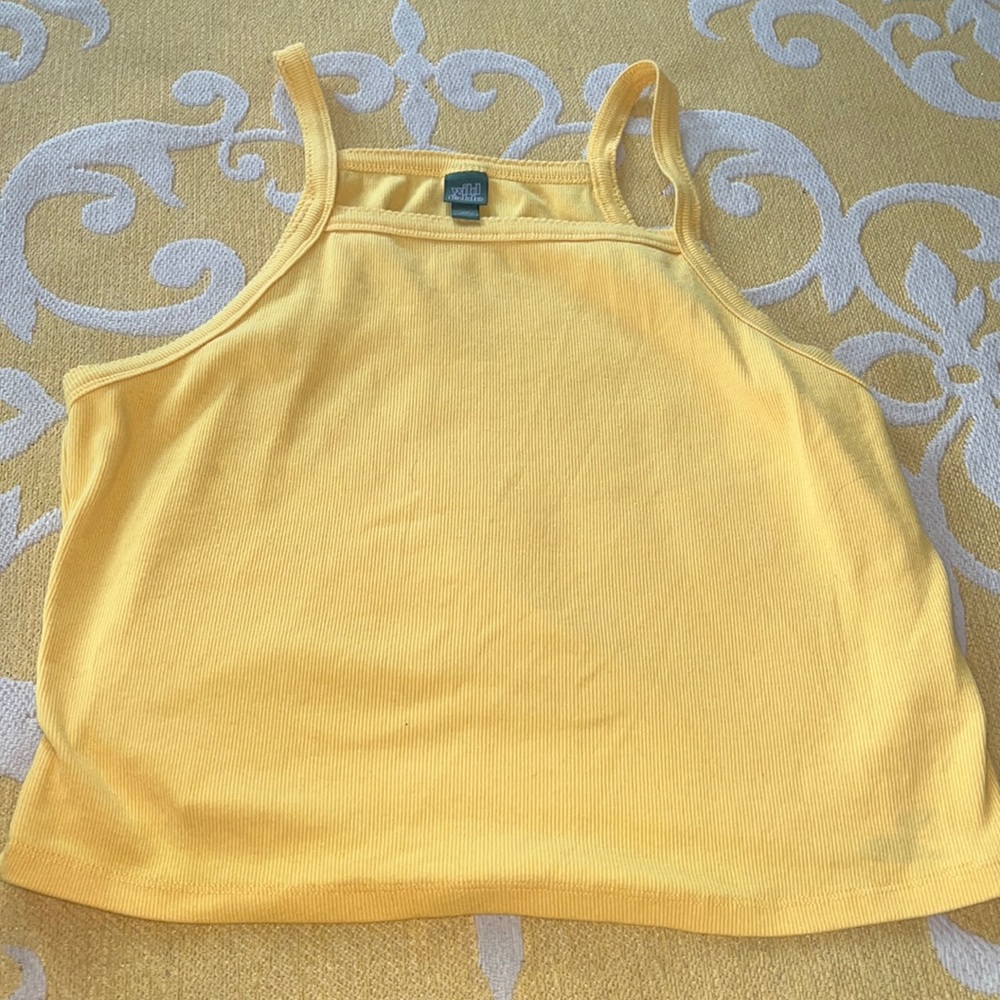 Summer Yellow top! Target brand : wild fable, XXL, fits a bit smaller!